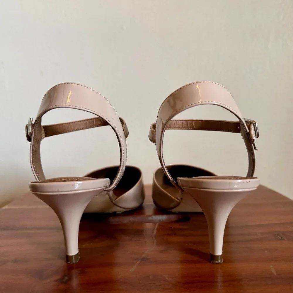 14th & Union Cream Patent Leather Pointed Toe Kitten Heel Slingback Heels 8M